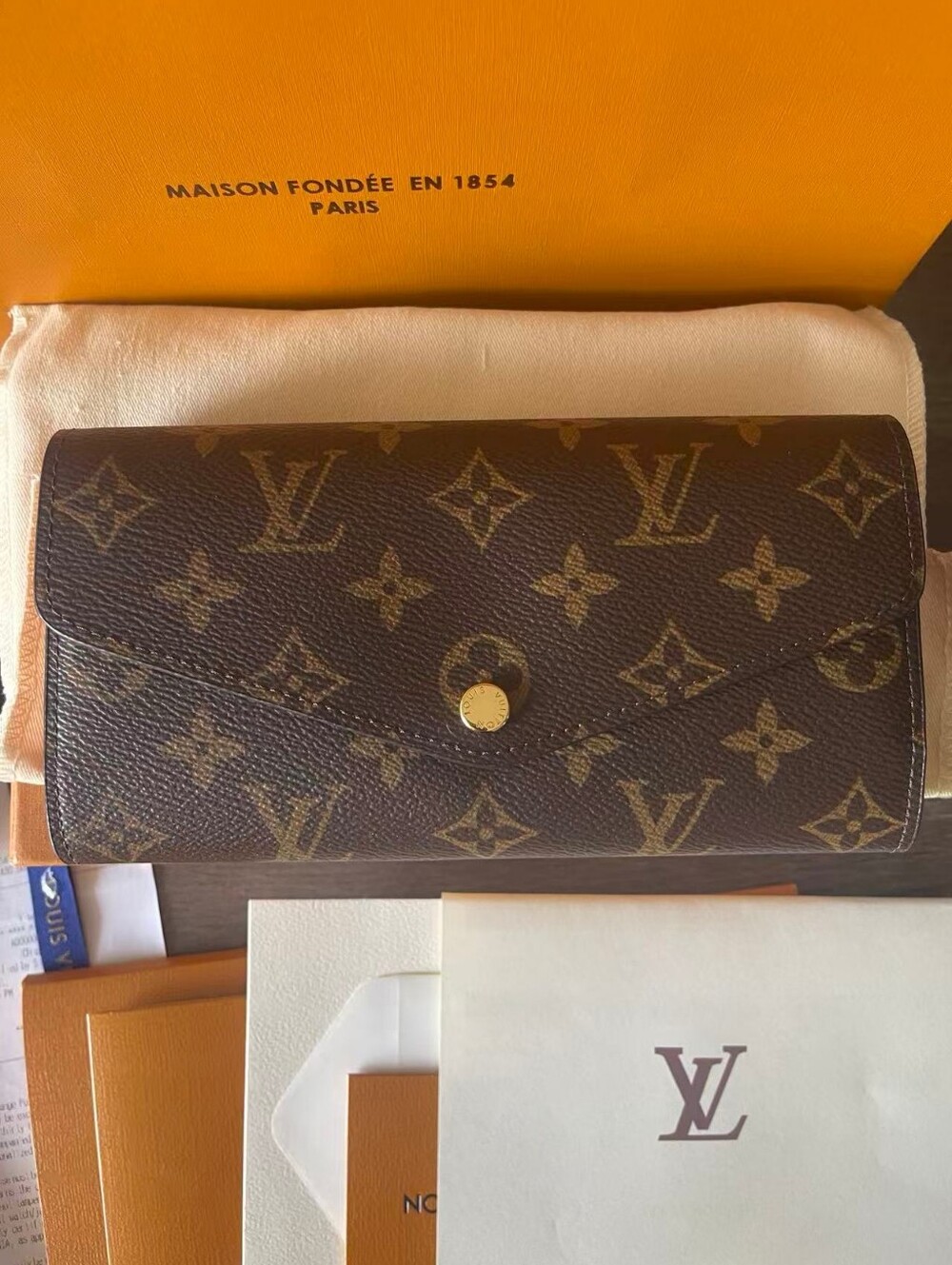Louis Vuitton Sarah Wallet Monogram Brown